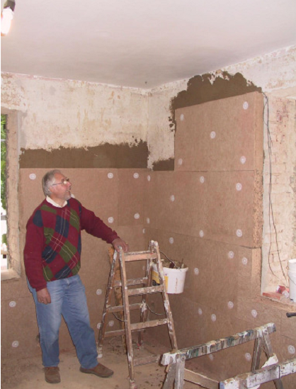 Innendämmung mit Holzfaserdämmplatte gedübelt