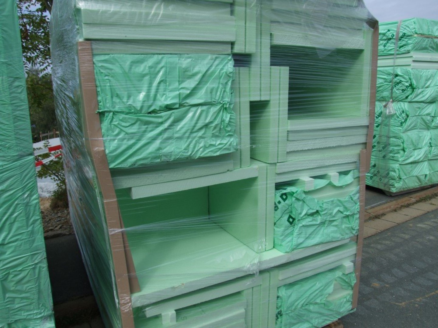 Angelieferte, vorgefertigte Dämmelemente aus Styrodur