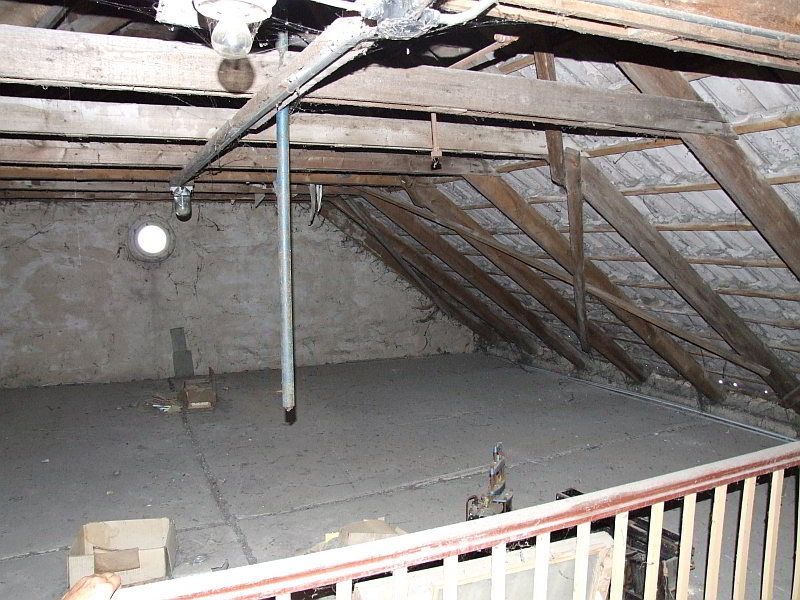 Wärmedämmung auf der Geschossdecke oder zwischen bzw. auf den Sparren?