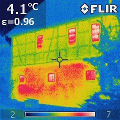 Wärmebild eines von innen gedämmten Fachwerkhauses