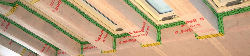 luftdicht abgeklebte, feuchtevariable Dampfbremse im ausgebauten Dachgeschoss